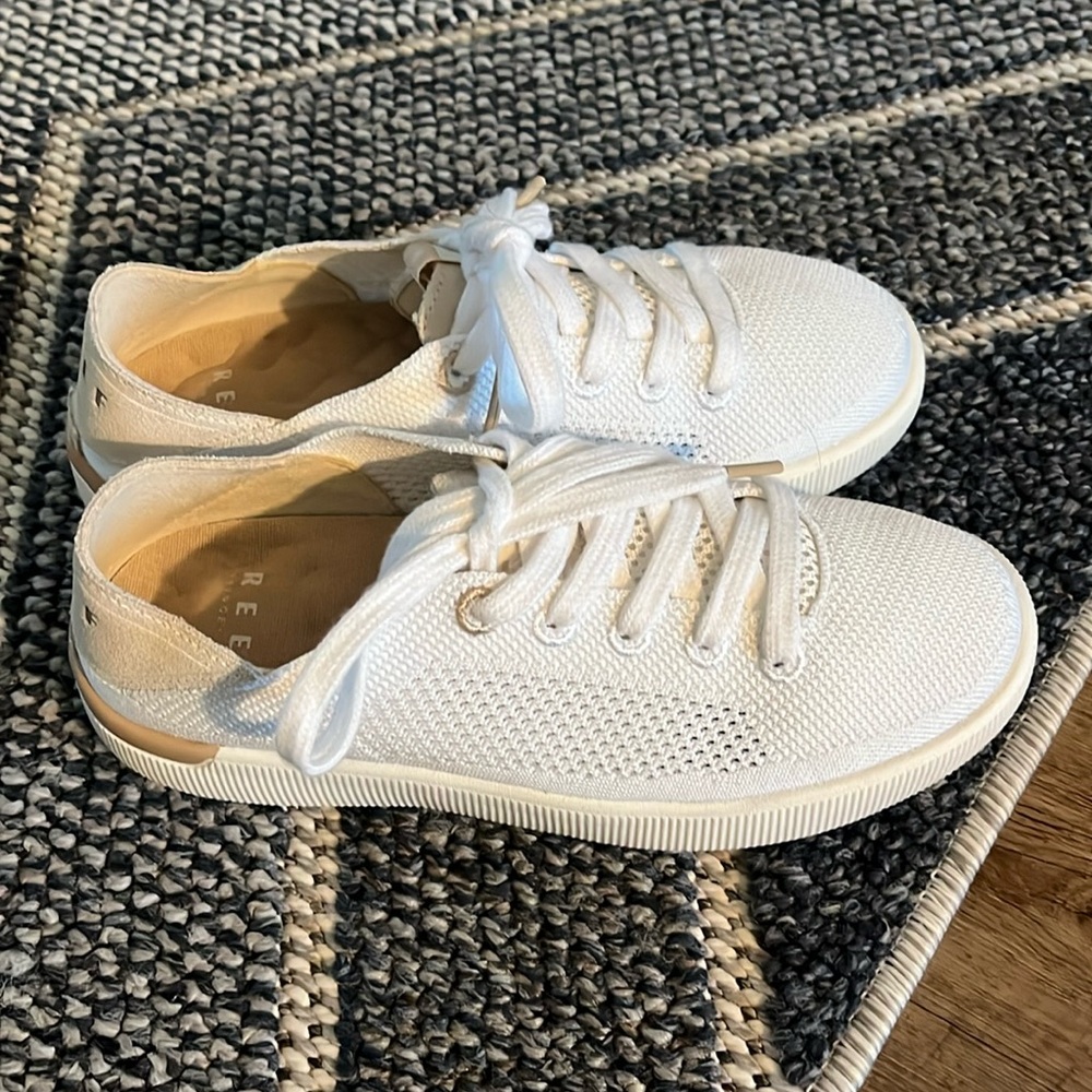 Reef shoes